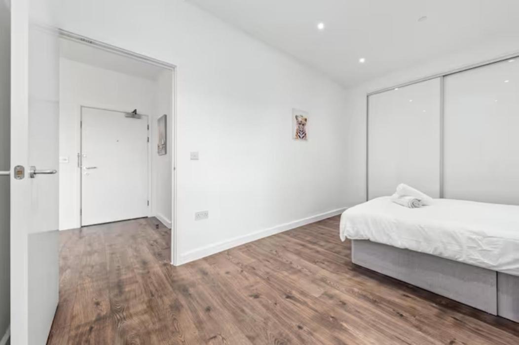 Convenient&Comfy 1Br 15 Mins To London Bridge Dp57 Apartamento Croydon Exterior foto